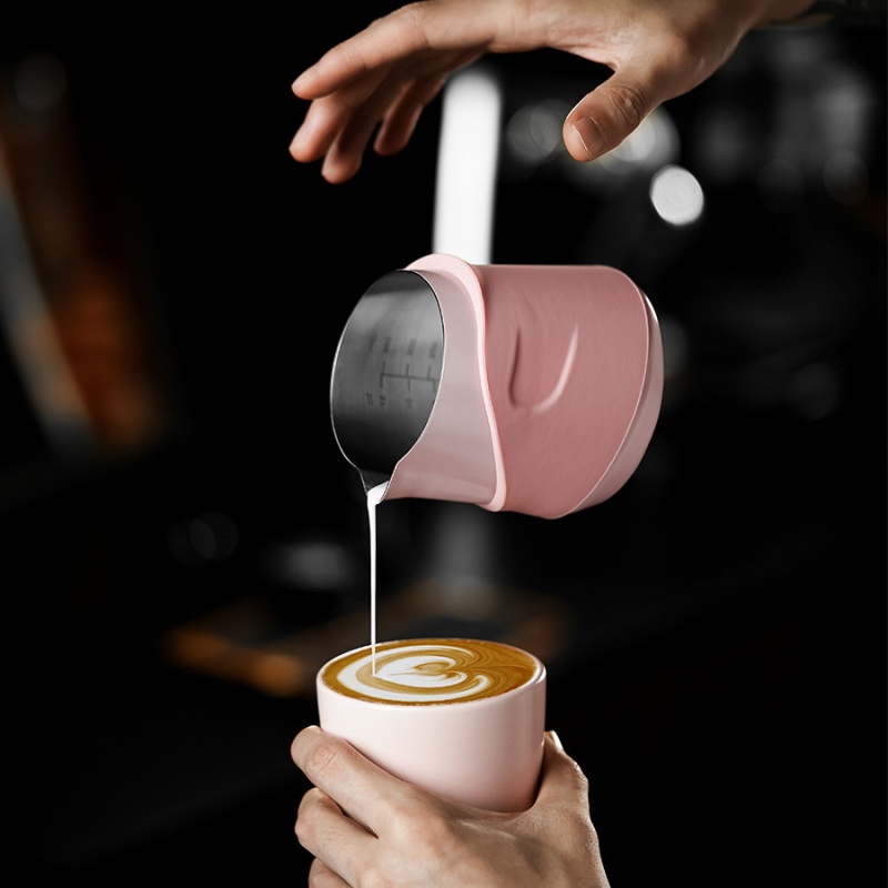 متوفر الآن: إبريق إسبريسو بدون - مراجعة Barista Milk Jug وسعره