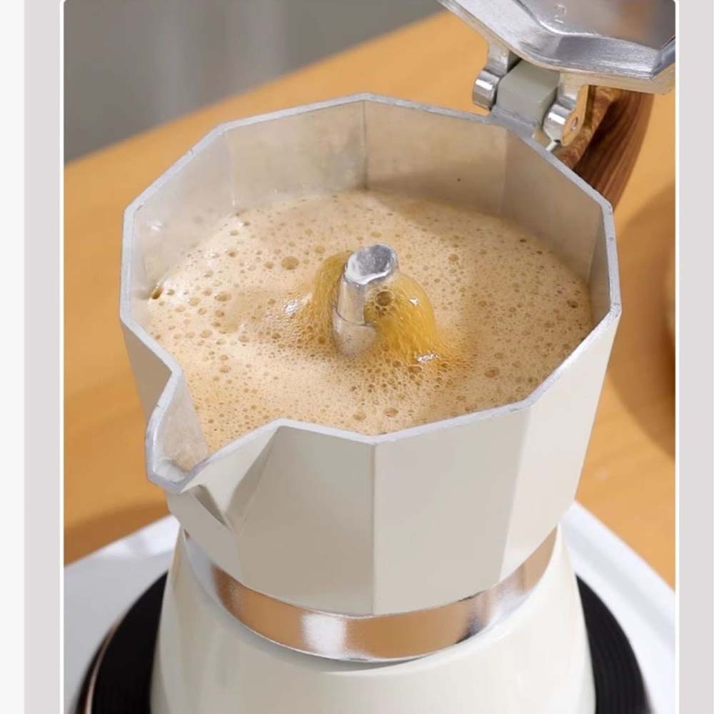صانعة قهوة إسبريسو إيطالية من  - مراجعة Moka Pot Stove وسعره
