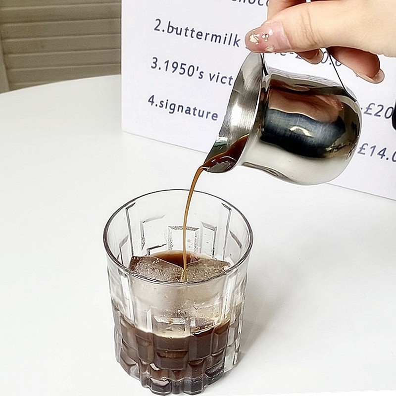 إبريق رغوة القهوة والحليب بسعا - مراجعة Barista Milk Jug وسعره