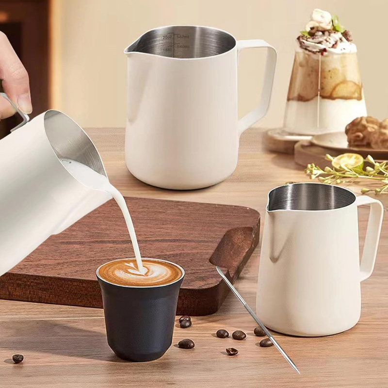 إبريق حليب من الفولاذ المقاوم  - مراجعة Barista Milk Jug وسعره