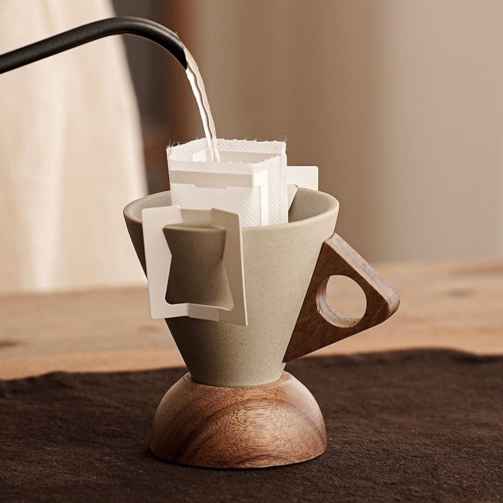 كوب سيراميك خشن مثلث الشكل بتص - مراجعة Xbloom Coffee Tea وسعره